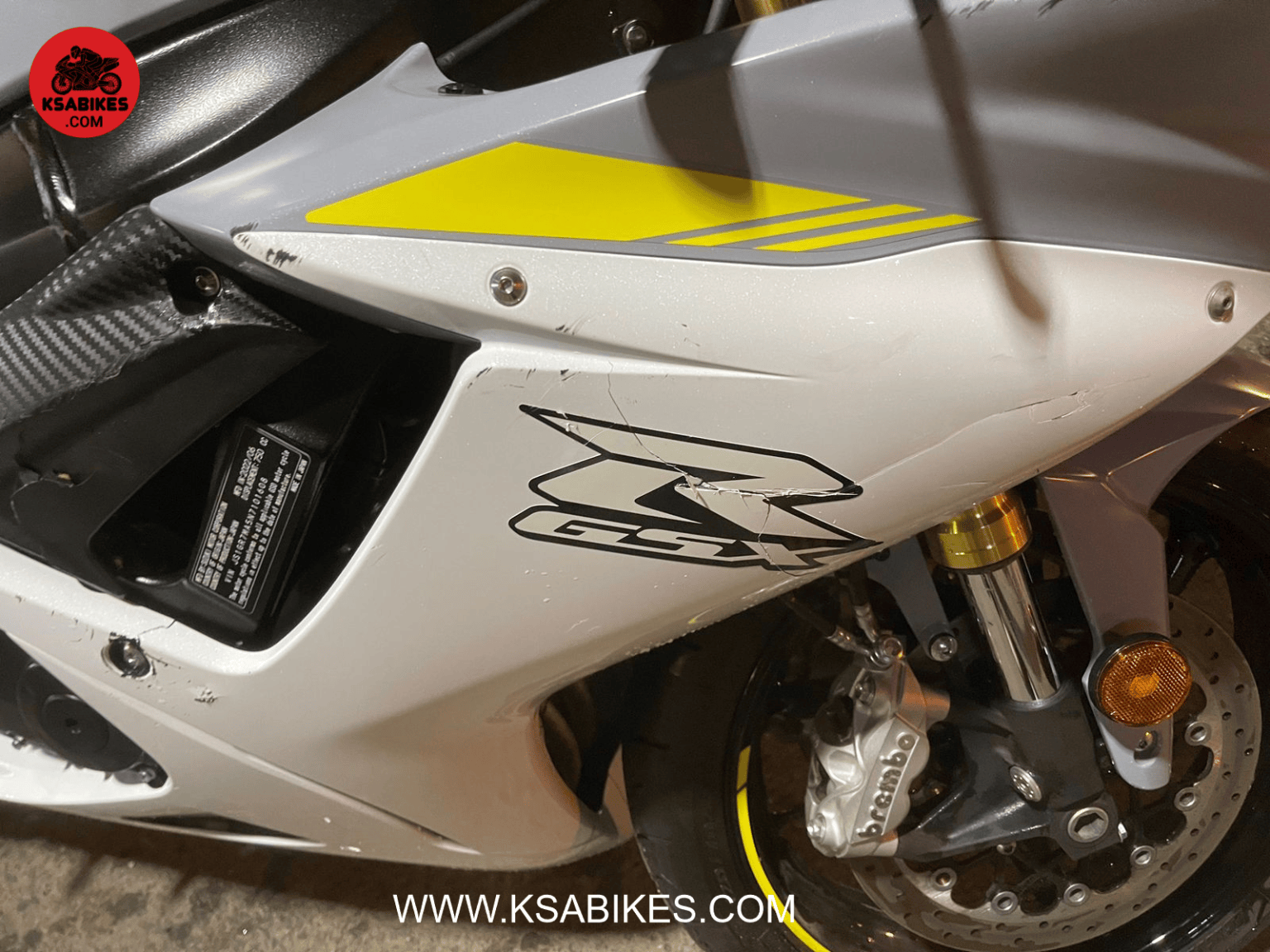 SUZUKI F