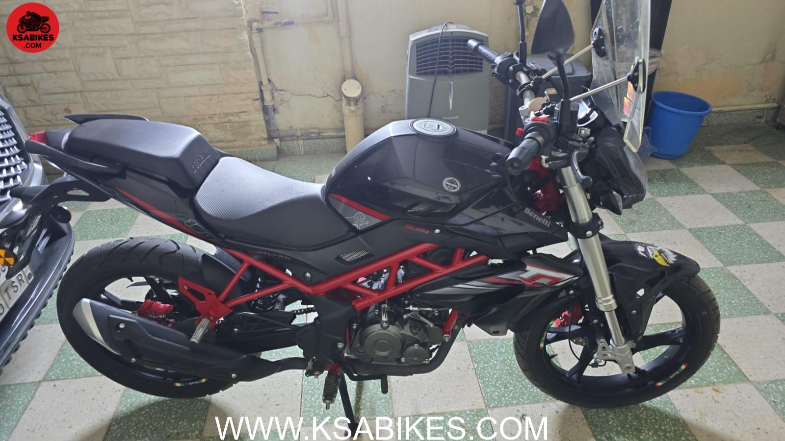 Benelli TNT 200