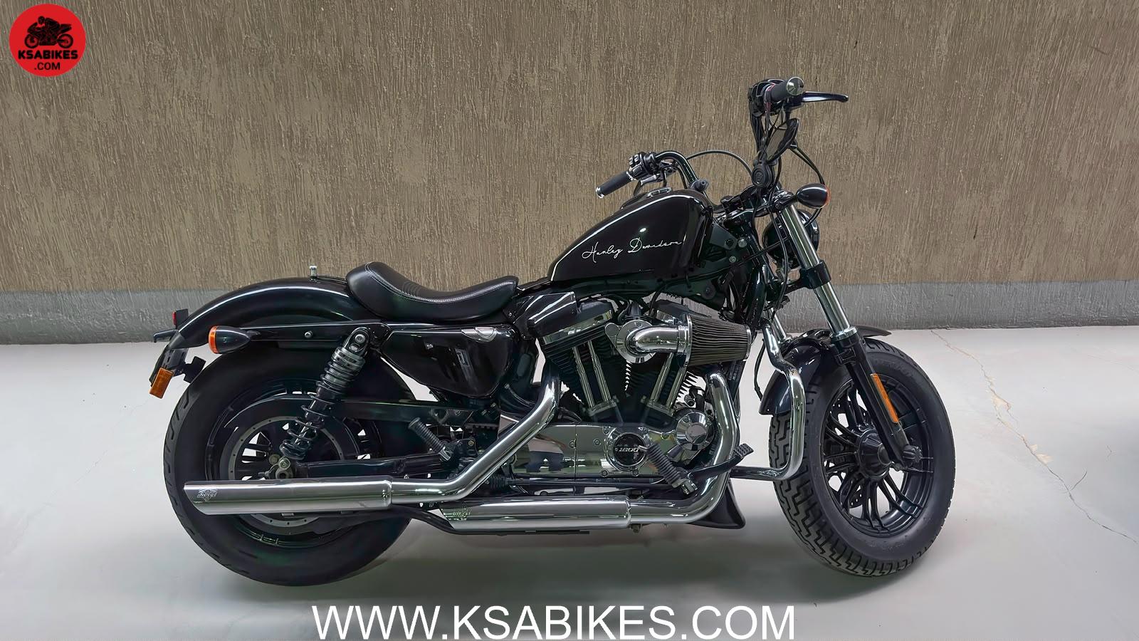Harley Sportster xl1200c هارلي